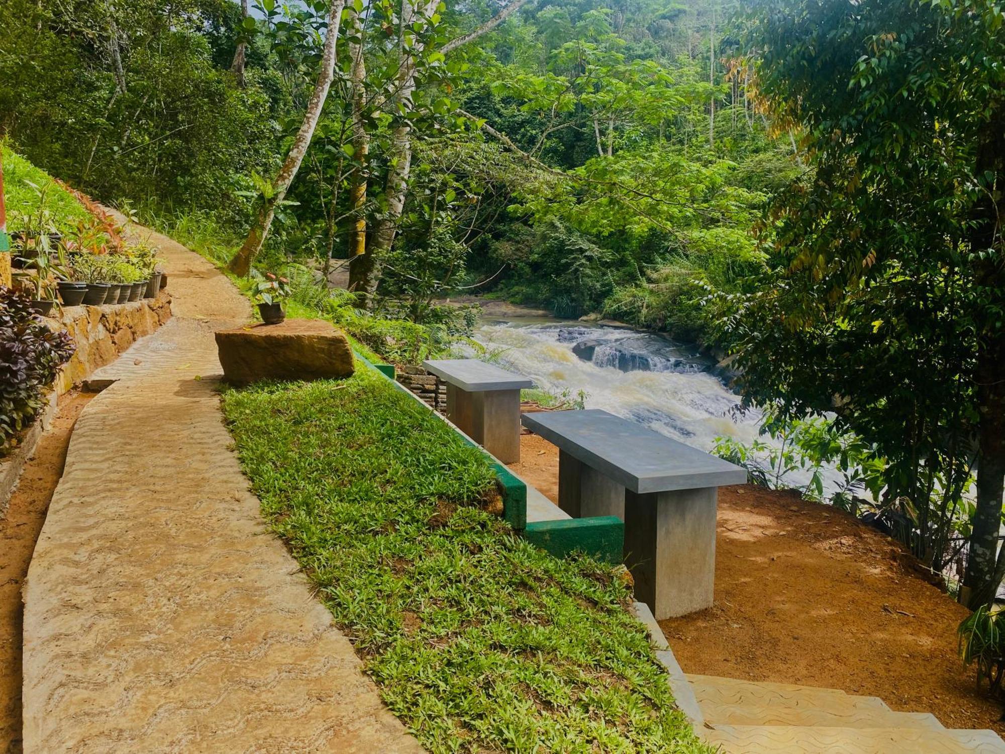 The Rainforest Hideaway Deniyaya Exterior photo