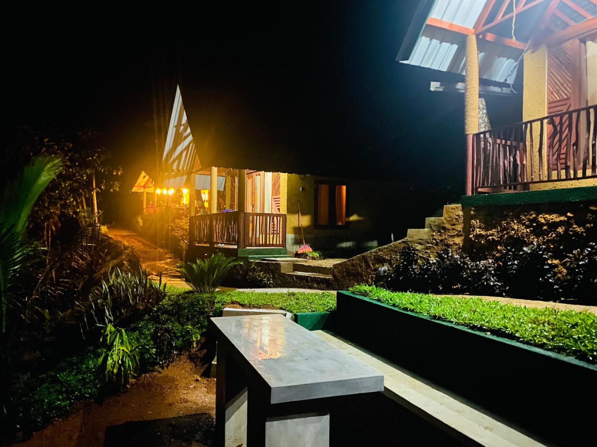 The Rainforest Hideaway Deniyaya Exterior photo